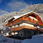 Appartamento Fine Zirovnica