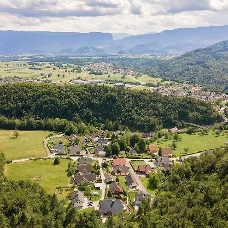 Appartamento Fine Zirovnica