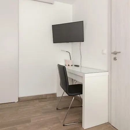 Apartman Fine Zirovnica