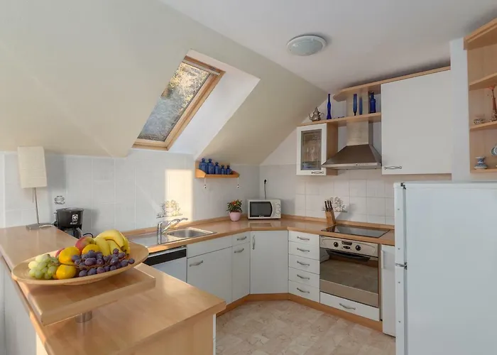 דירה Fine Zirovnica