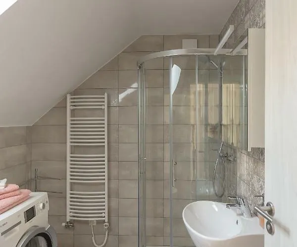 דירה Fine Zirovnica